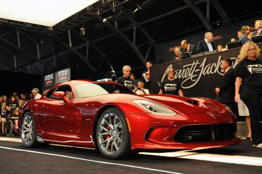  Dodge Viper SRT GTS 2013 года  (фото 27 из 42)